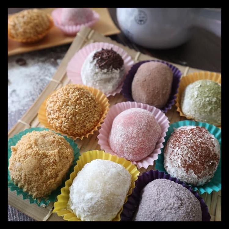 

SPECIAL!! Kue Mochi Enak ( Box Isi 12 ) - Classical Mochi