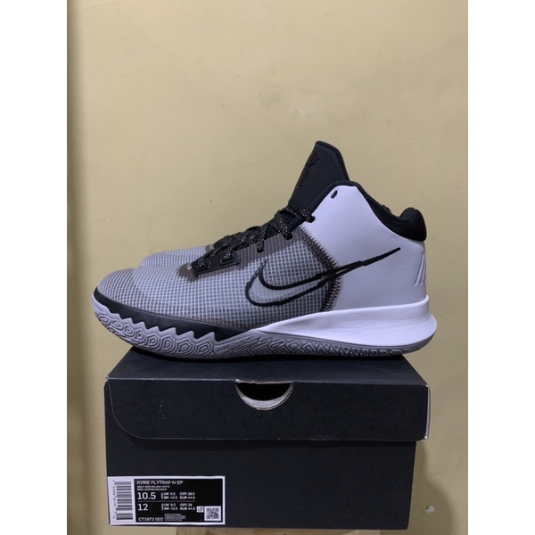 Nike Kyrie Flytrap 4 EP basketball original