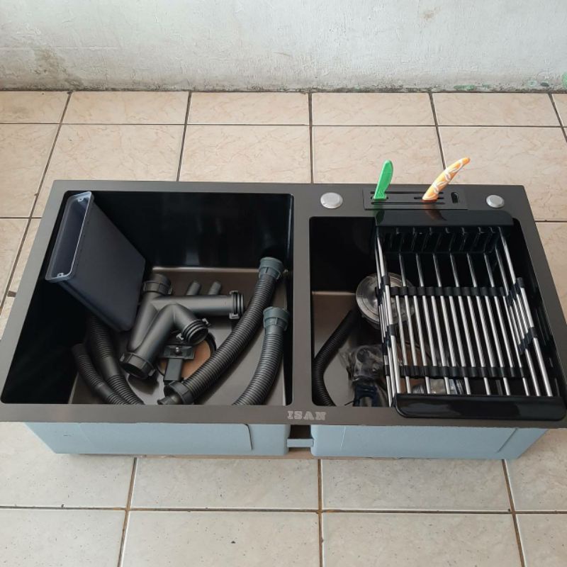 Paket Kitchen Sink Black 8245 / Paket Bak Cuci Piring Isan 8245 2 Lubang Model Bolzano