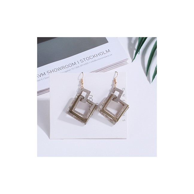 LRC Anting Gantung Fashion Square Shape Decorated Earrings