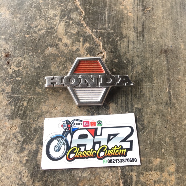 emblem logo dek sayap c70 lawasan bahan diral mirip ori bagus