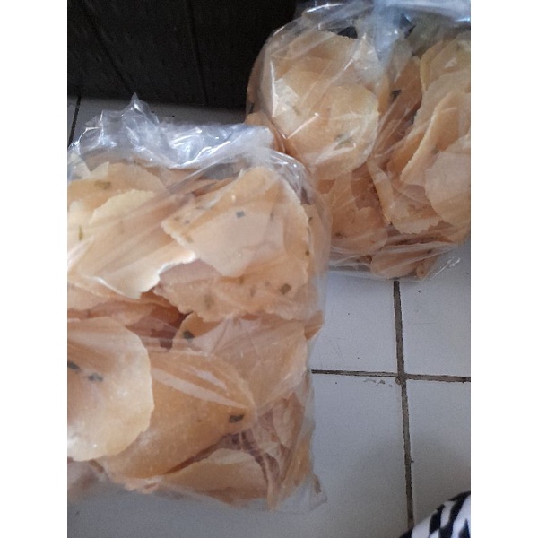 

kerupuk singkong mini mentah siap masak