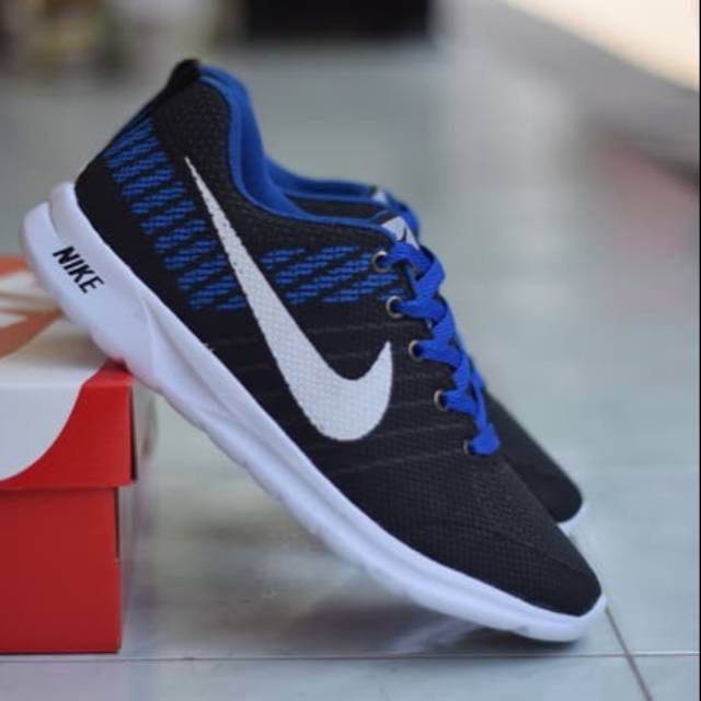 SEPATU NIKE FLYKNIT RUNNING PRIA / SNEAKERS PRIA NIKE