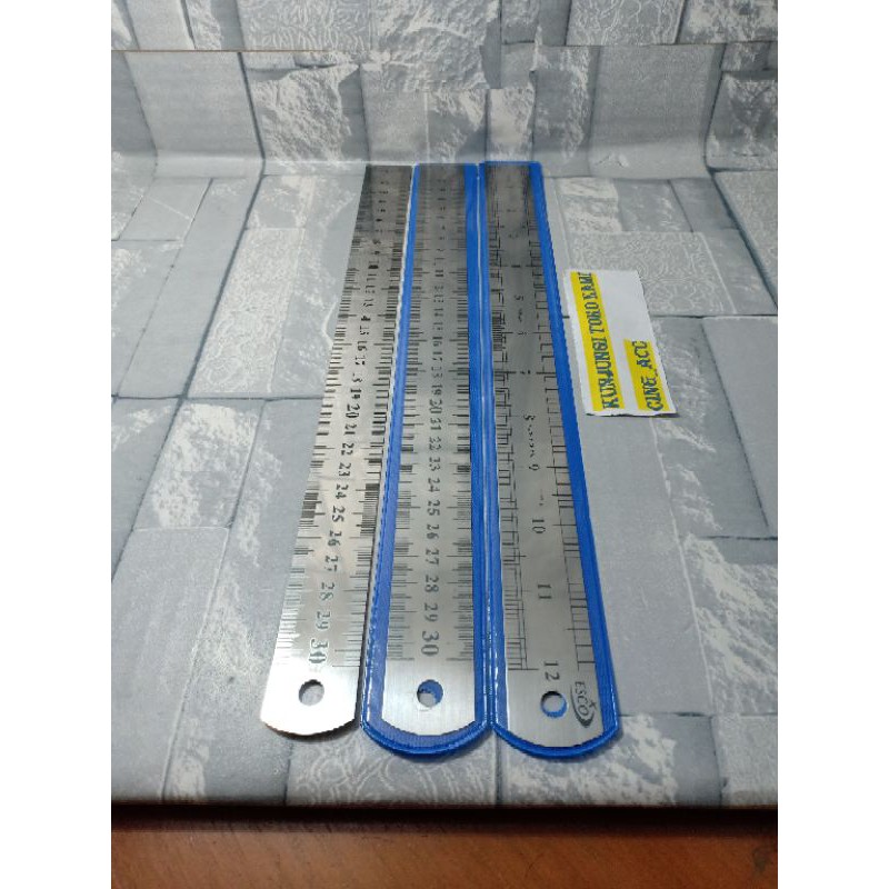 

Penggaris Besi Panjang Penggaris 30 cm balik ukuran inch