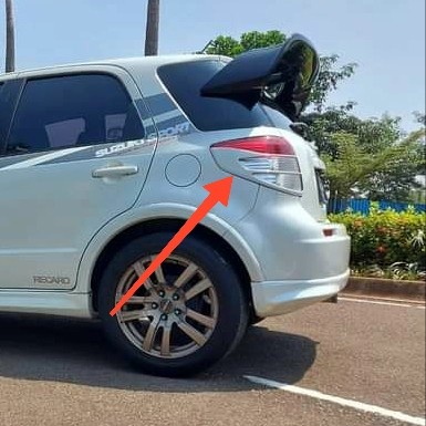 GARNISH BELAKANG SX4 ORIGINAL MENTAH BELUM CAT