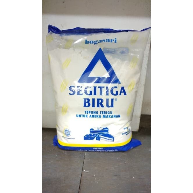 Terigu Segitiga Ekonomi 1kg segitiga transparan