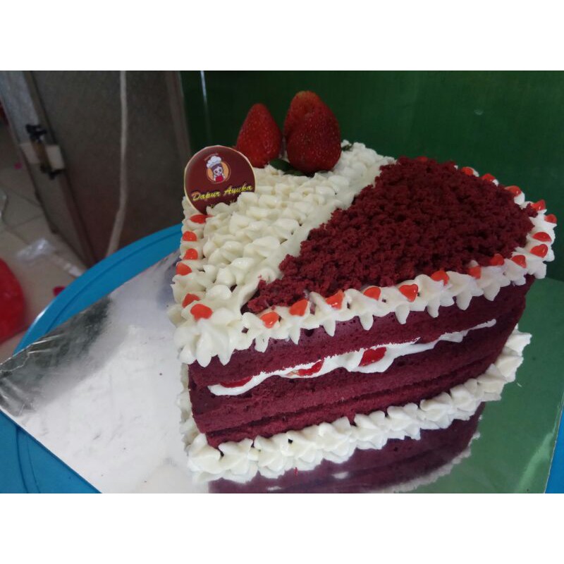 

cake tart red Velvet premium/kue ulang tahun red Velvet creamchees