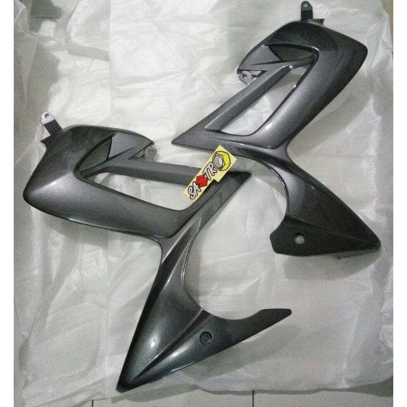 fairing sayap legshield suzuki satria fu lama ckd scd barong biru putih hitam abu abu merah ori sgp