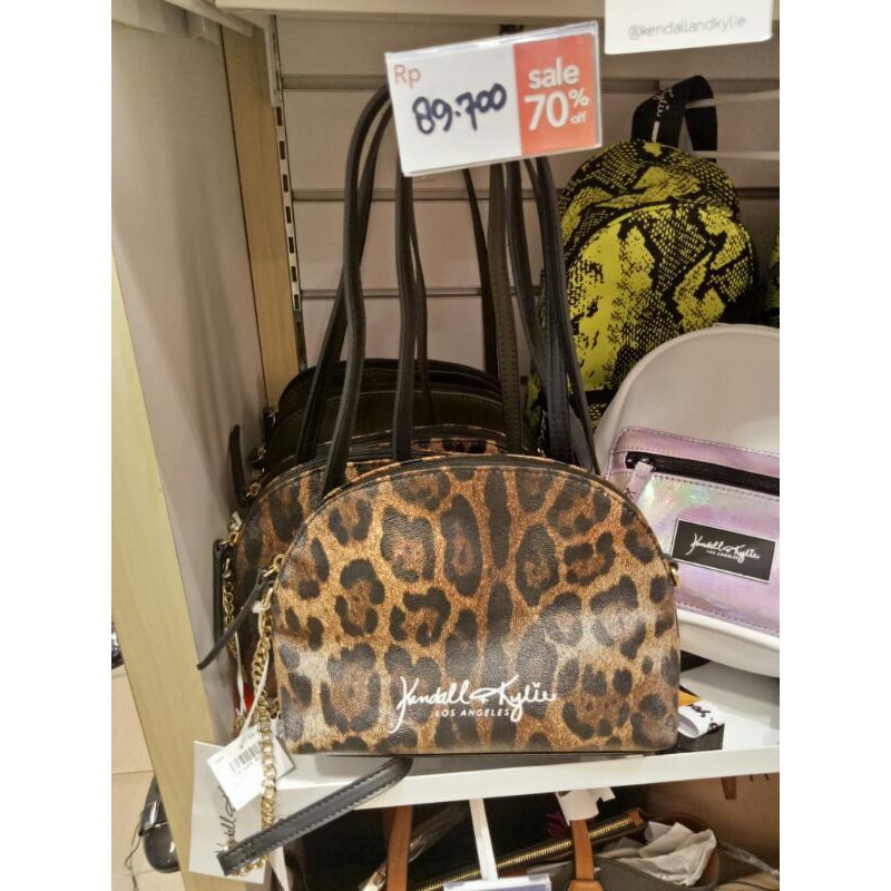 Tas tali panjang Kendall kylie