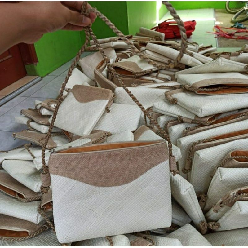 TAS SELEMPANG ANYAMAN MIX GONI TERMURAH / Tas Kain goni