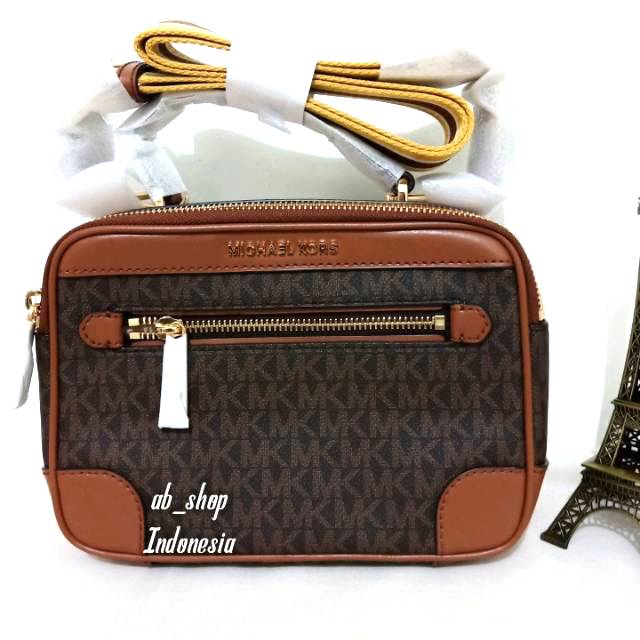 Tas Michael Kors Travel Monogram Top Handle Camera Bag Brown Luggage
