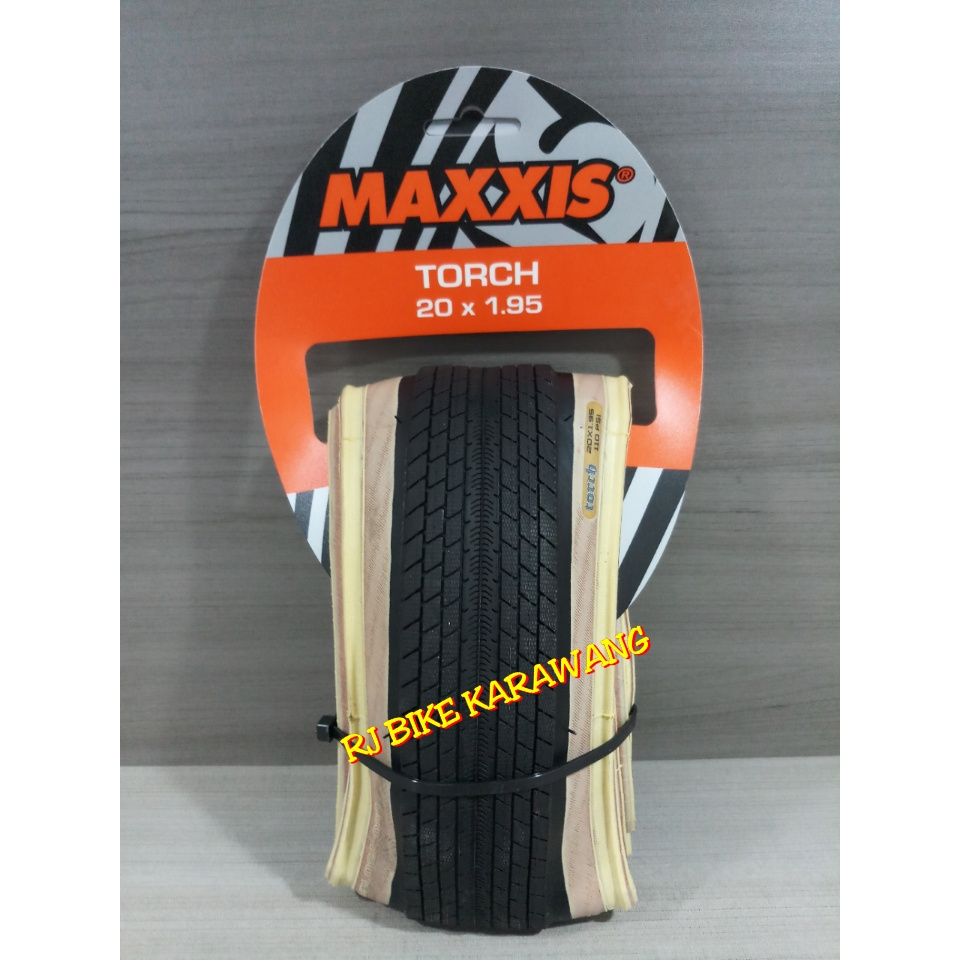 BAN LUAR MAXXIS TORCH 20 x 1.95 SKINWALL