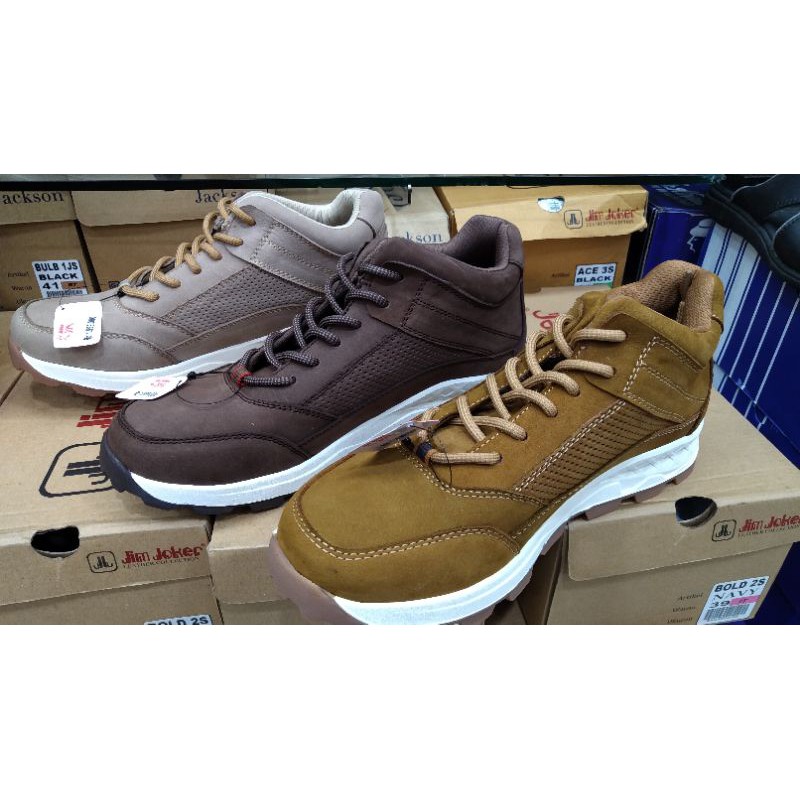 Sepatu booth pria kulit