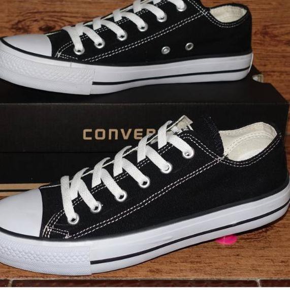 converse unisex chuck taylor classic price