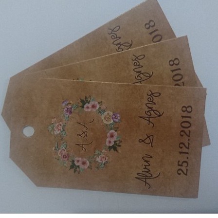 

Hangtag 310 gram A3+ laminasi glossy