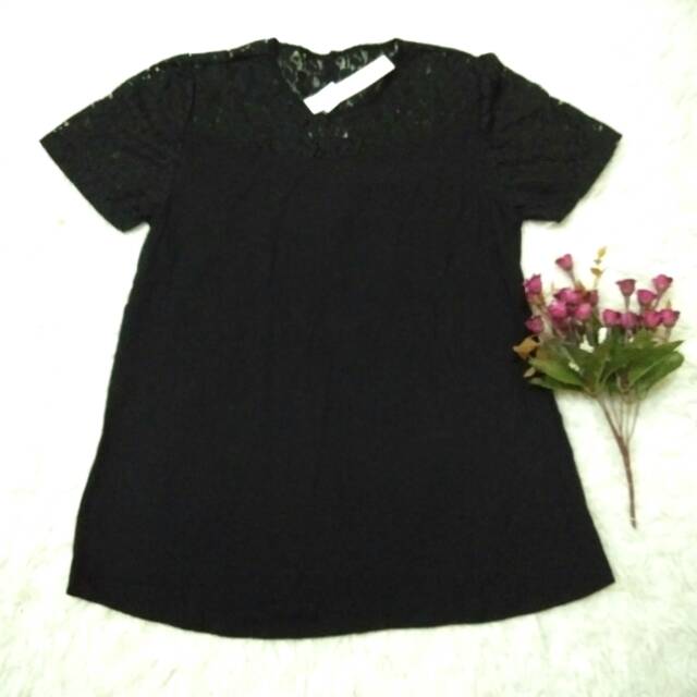 Blouse Hitam St Yves Mom