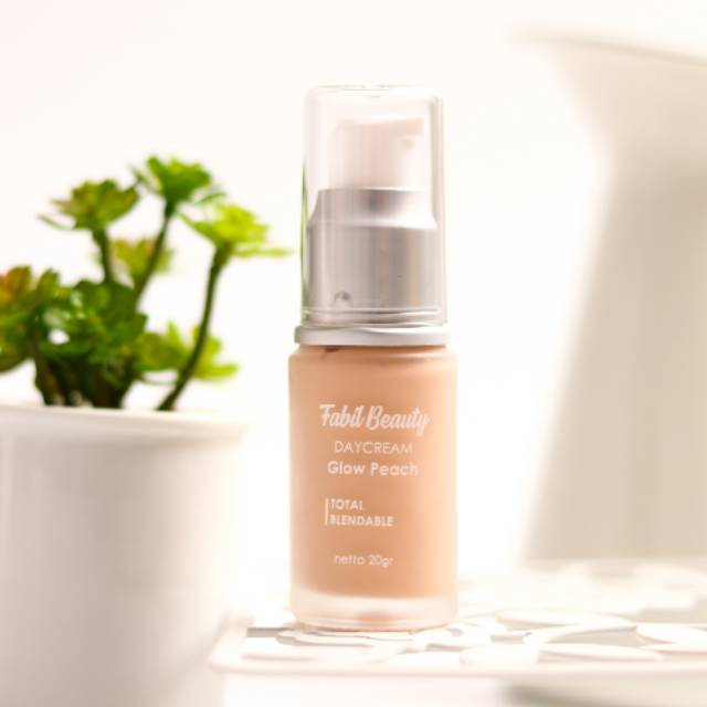 

Fabil Day Cream Glow Peach