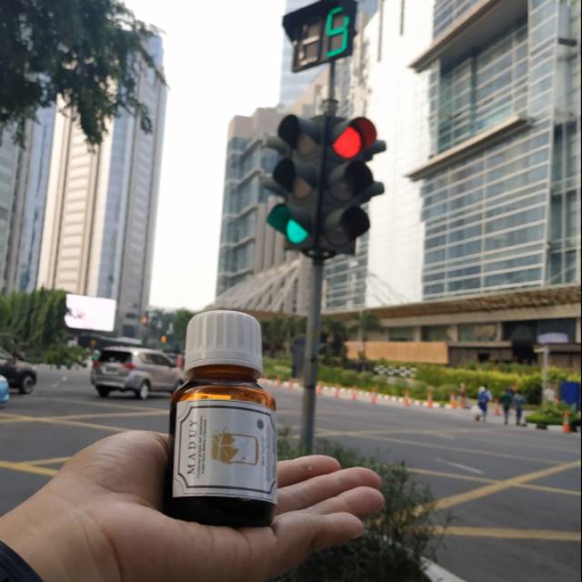 

Madu Traveling Teuweul 75 gram/Madu Hitam/Madu Maduy/Kemasan Traveling/Suku Baduy/Madu Hutan