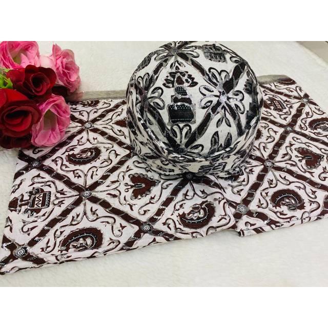 Set Blangkon Solo Jarik Prodo Tulis Motif Sidomukti Putih Elagan