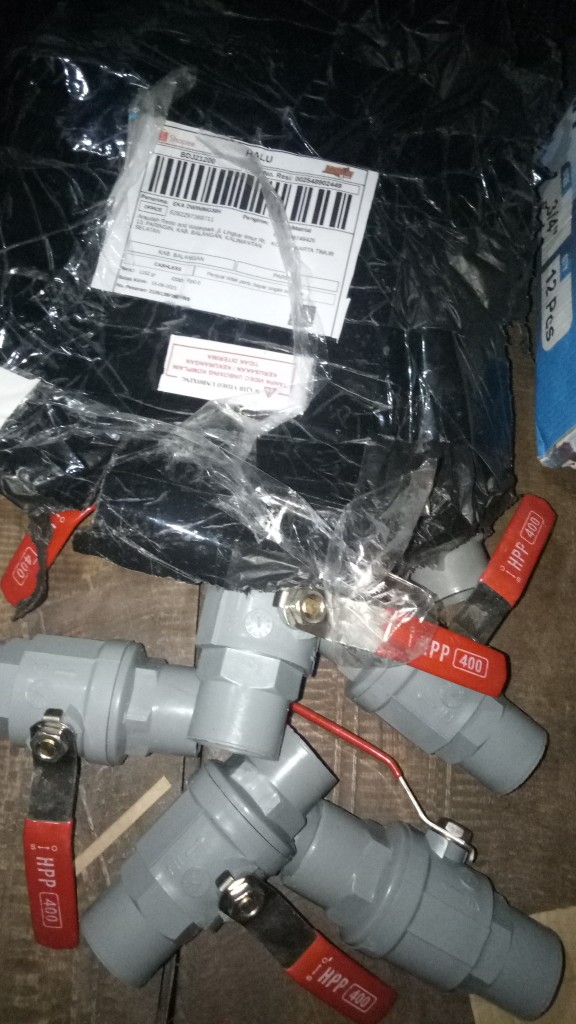 Ball Valve Pvc 3/4 Gagang Stainless  Dilapisi Karet Mdn