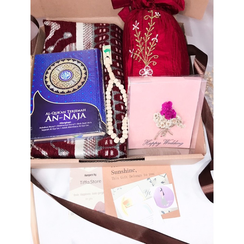 HAMPERS MUKENA / KADO ULANG TAHUN CEWEK/ HADIAH CEWEK