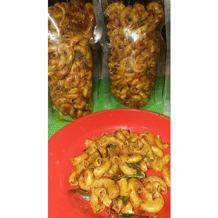 

makaroni bantet pedas daun jeruk