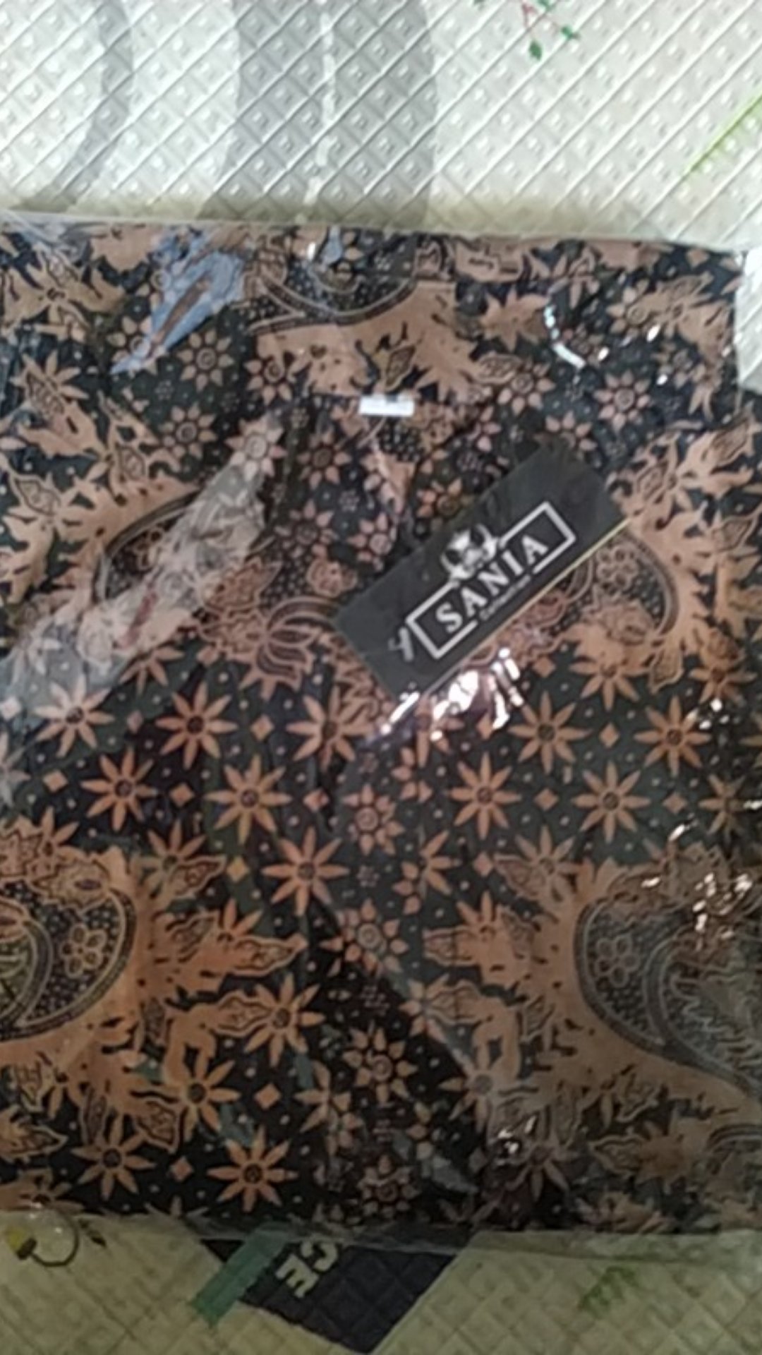 Seragam Keluarga Batik Couple Terbaru 2021