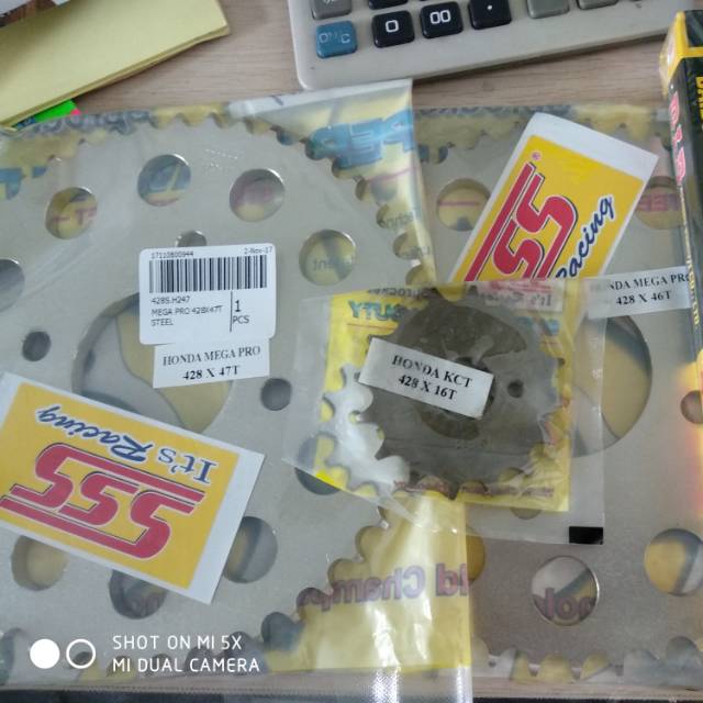 Gear Set SSS Rantai DID Black utk CBR CB Sonic 150R