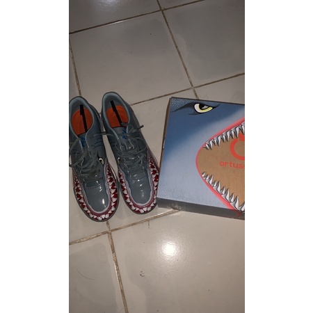 Sepatu futsal Ortus Catalyst Requin