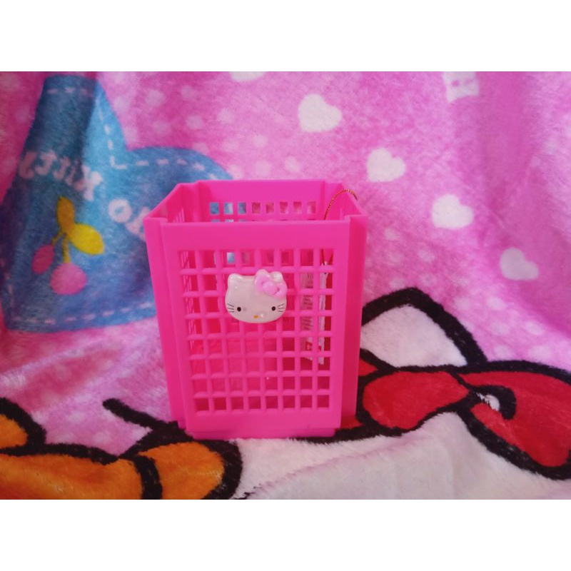

Tempat pensil serbaguna pik hello kitty