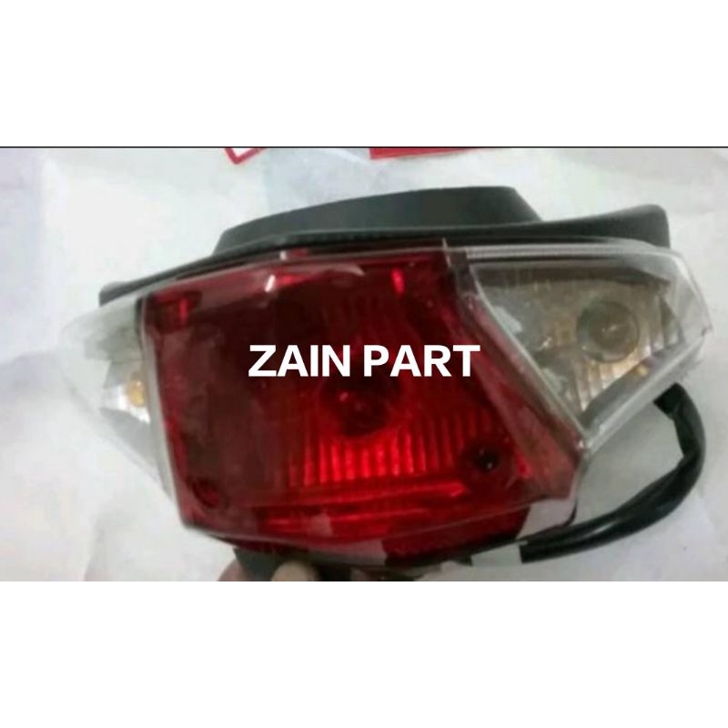 33700-kvy-961 tailight,lampu belakang Assy beat karbu original