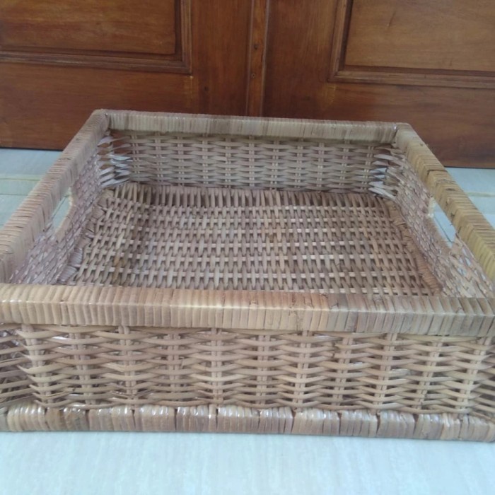 KERANJANG ROTAN 47X47X14 CM - PENYIMPANAN