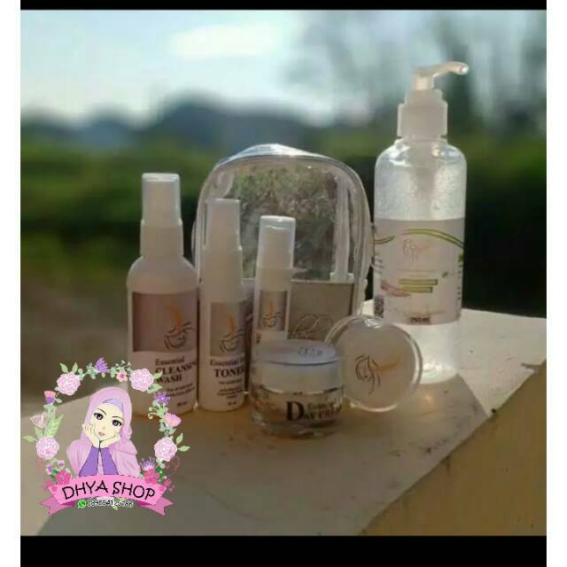 

Amabel skin care CREAM PEMUTIH WAJAH GRATIS HAND MOISTURIZER 250 ML