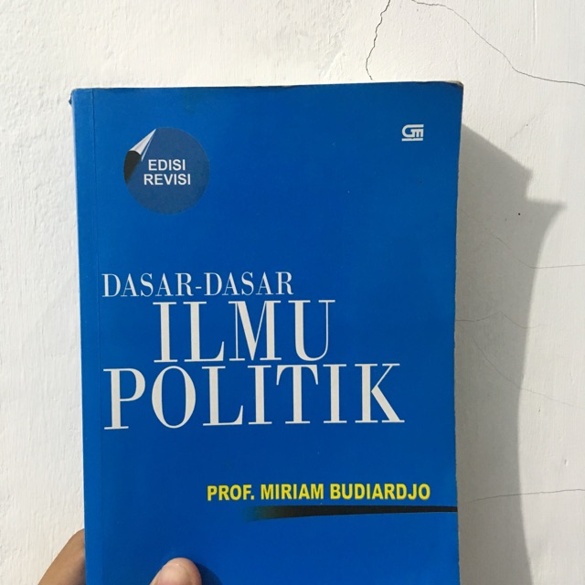 Dasar-dasar Ilmu Politik