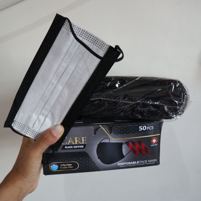 masker hitam tebal 3 lapis bagian dalam putih i care