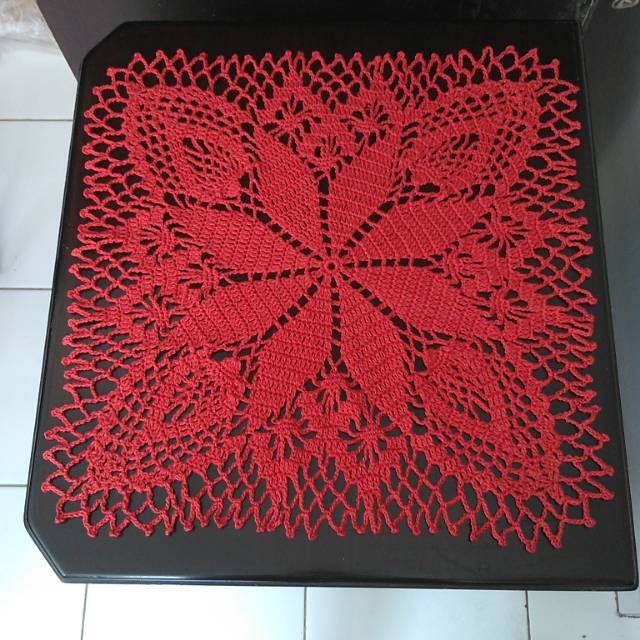 taplak meja rajut persegi