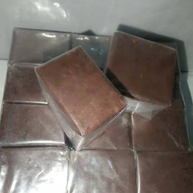 

Terasi Udang Rebon Kwalitas Istimewa Khas Tuban 1kg