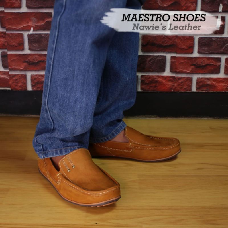 Sepatu Casual Pria Kulit Asli warna Doff Kilap MT01