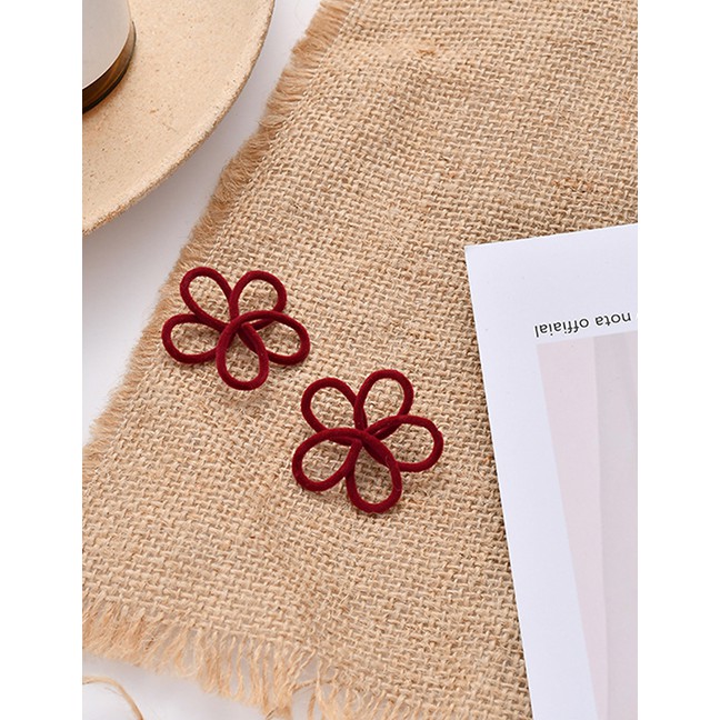 LRC Anting Tusuk Fashion Flocking Hollow Flower Earrings D67351