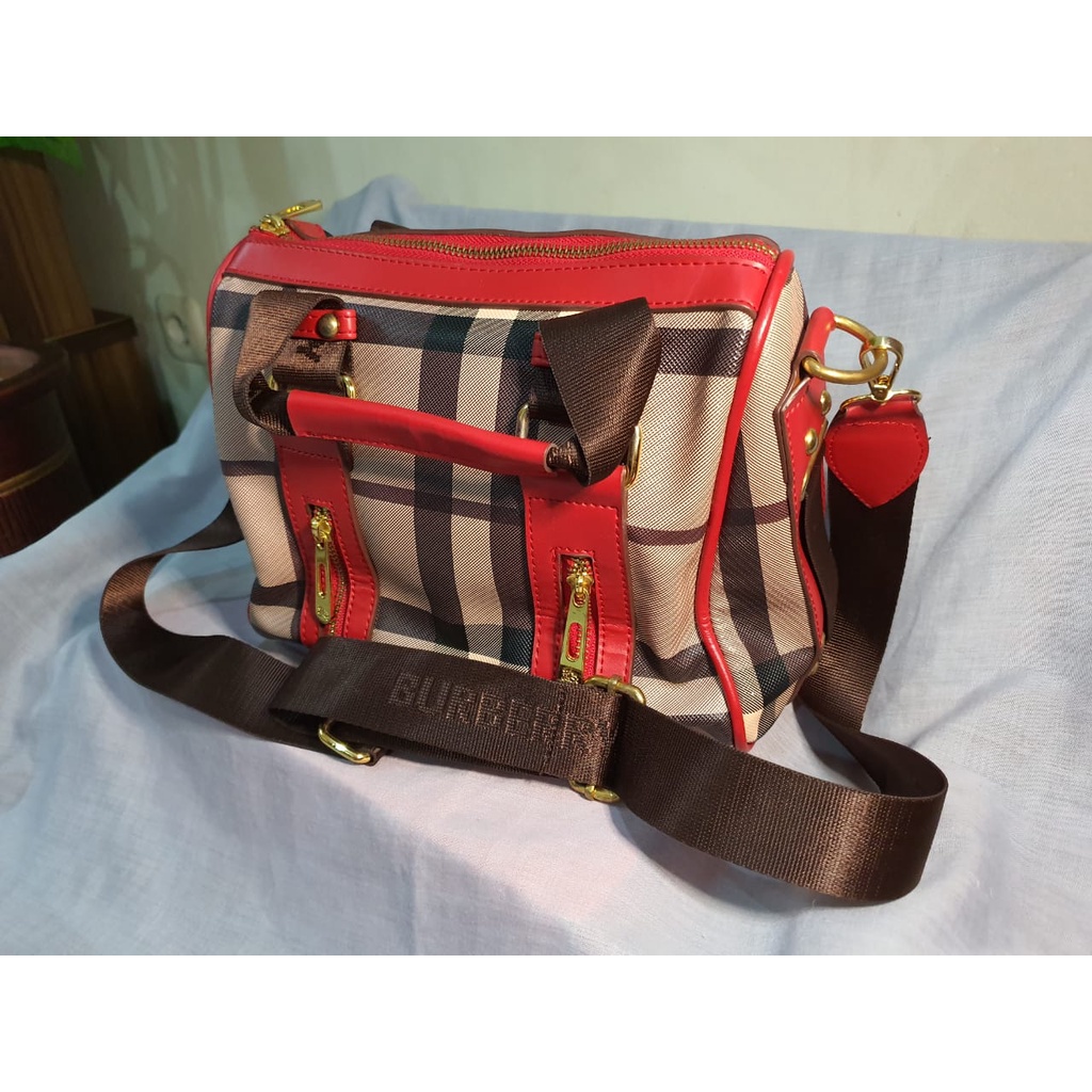 Tas Selempang Burberry Bag Wanita Merah Matte Impor Elegan Mewah - Fido Collection
