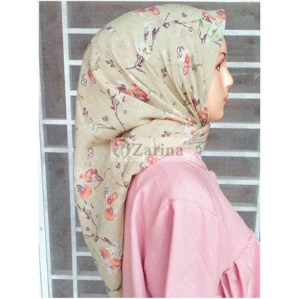 Hijab segi empat motif premium, square Akira Dobby Sasha