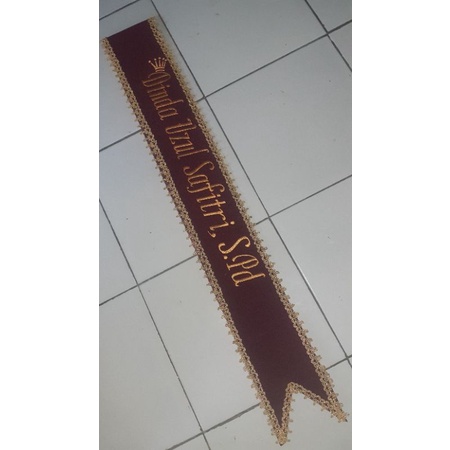 selempang wisuda renda shas wisuda selempang nama bordir( sehari jadi)