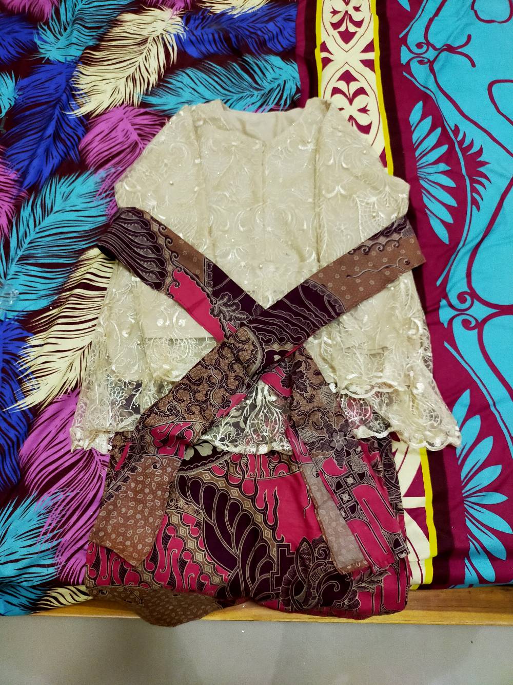 Shopashop Solo Batik Couple Rania Brukat Tille Mutiara