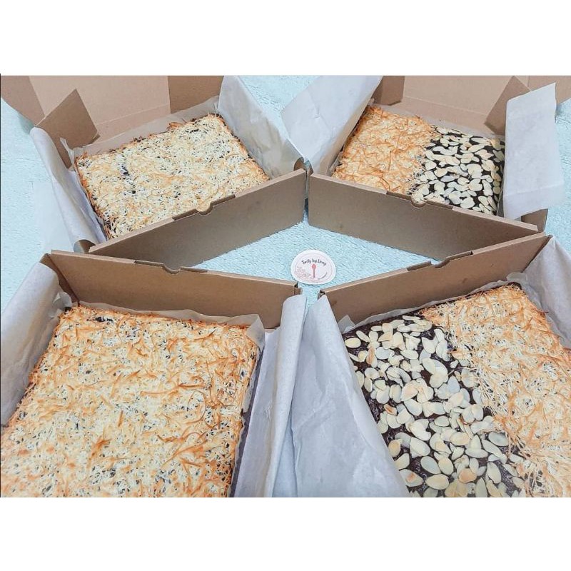 

Tasty Fudgy Brownies - Non Hampers