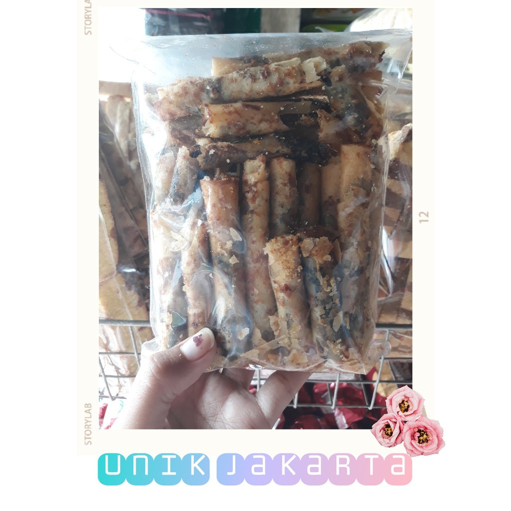 

Cemilan Pisang Coklat Kering / Piscok Garing keriuk / Cemilan manis pisang cokelat / Piscok Kecil