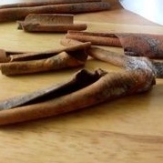 

KAYU MANIS KEMASAN POUCH 20GR /BUMBU DAPUR /BUMBU MASAKAN