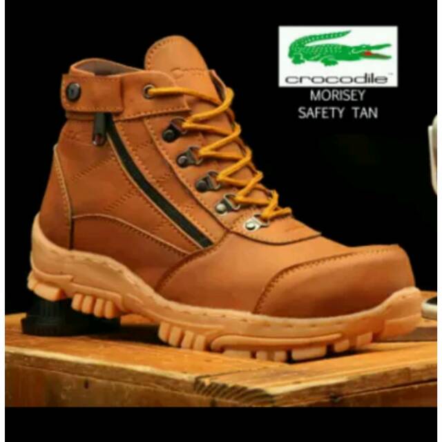 Sepatu pria haiking ujing besiii