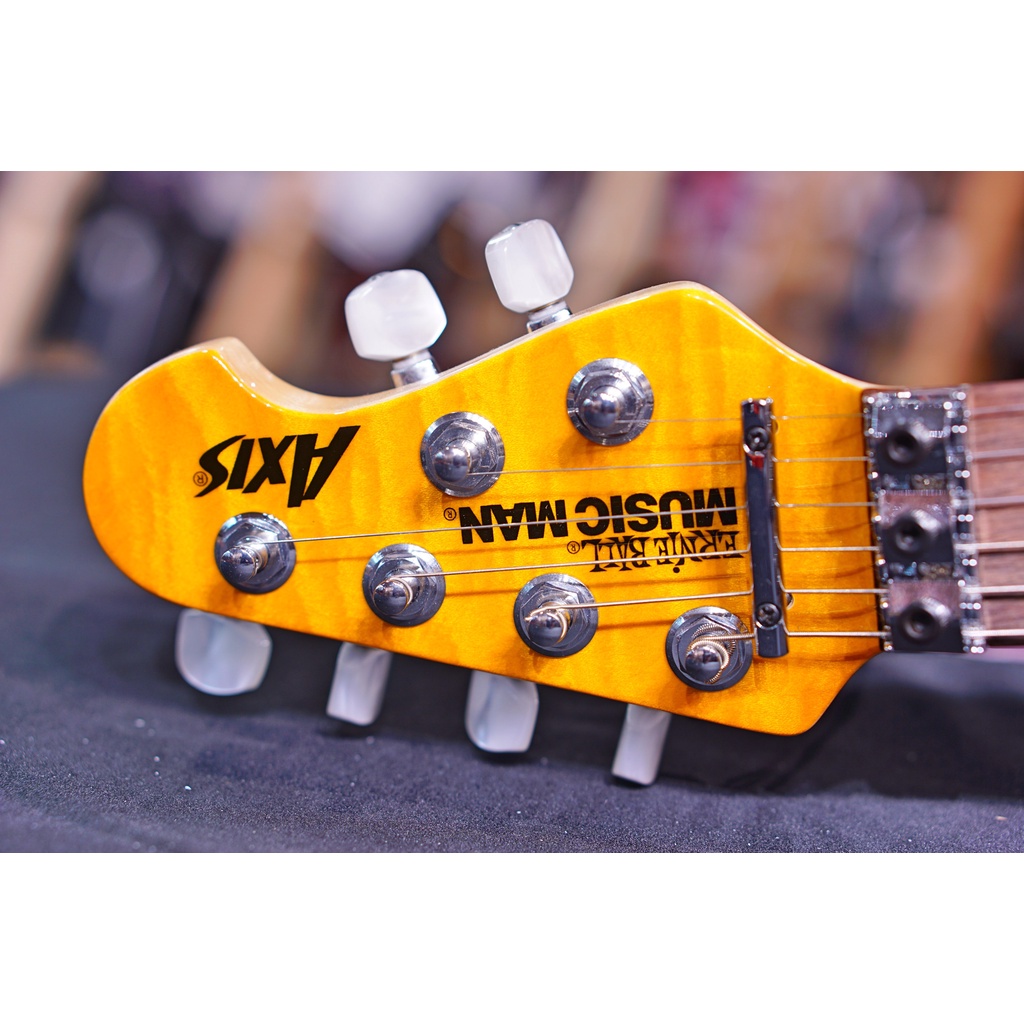 Music Man Axis Trans Gold Quilt Match Headstock G85940