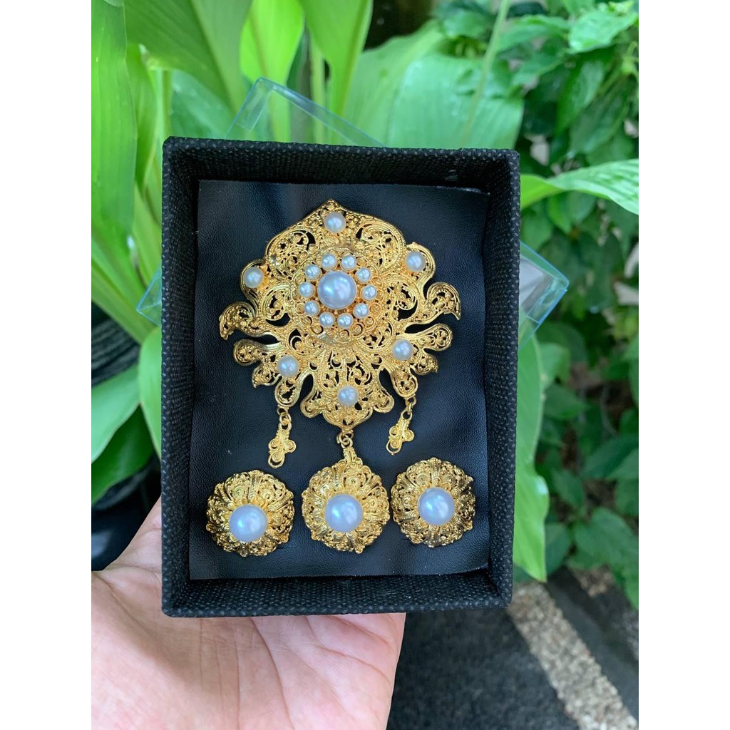 bros alpaka bali set kebaya  motif cotek sirkon-Mutiara