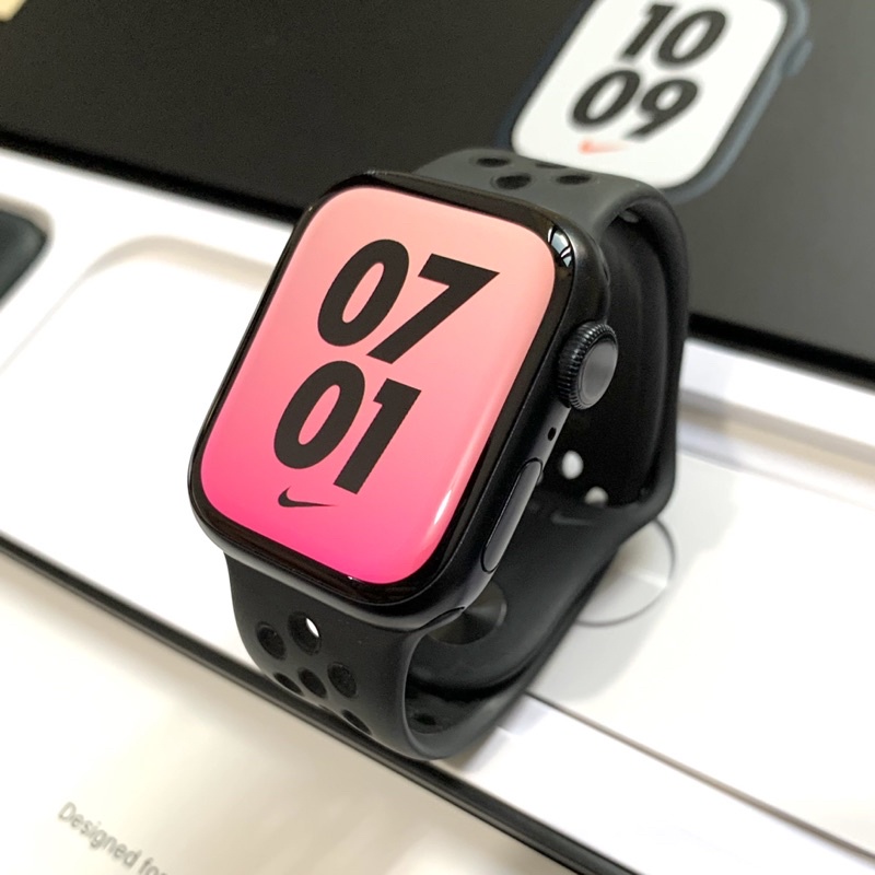 Apple Watch Nike Series 7 41mm eks iBox